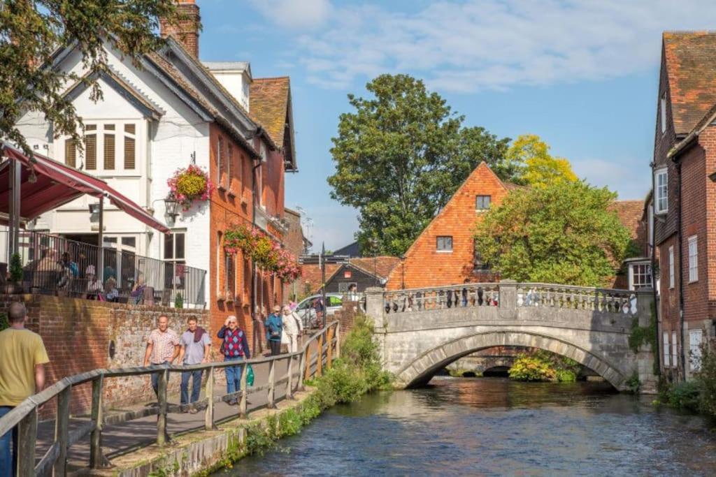 City Centre Riverside Apartment Winchester Exteriér fotografie